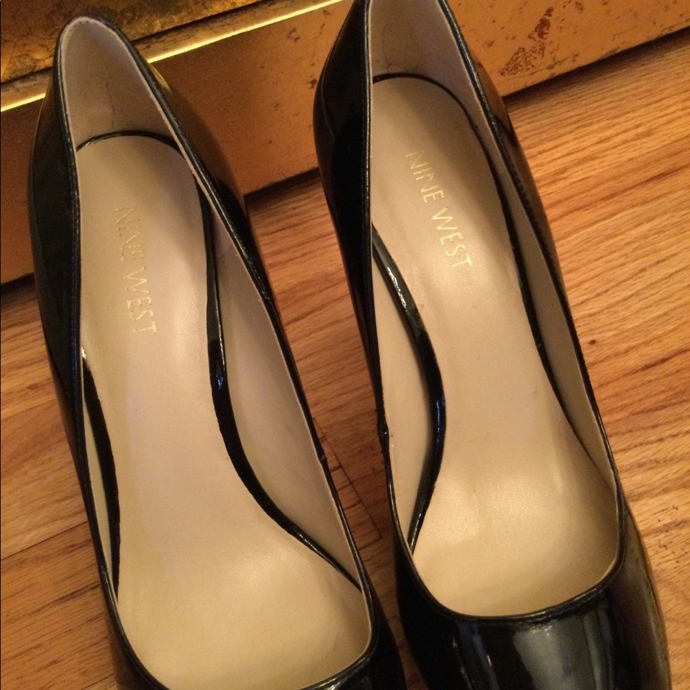 Nine West shoe size 7 1/2 M black - Picture 5 of 7